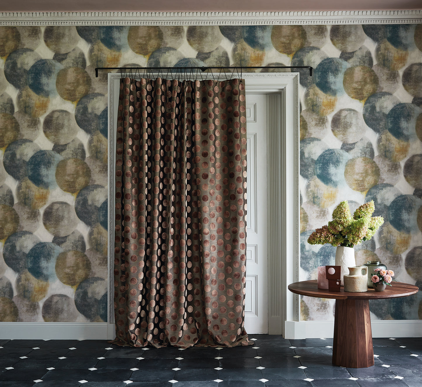 Black Edition Lune Wallcovering