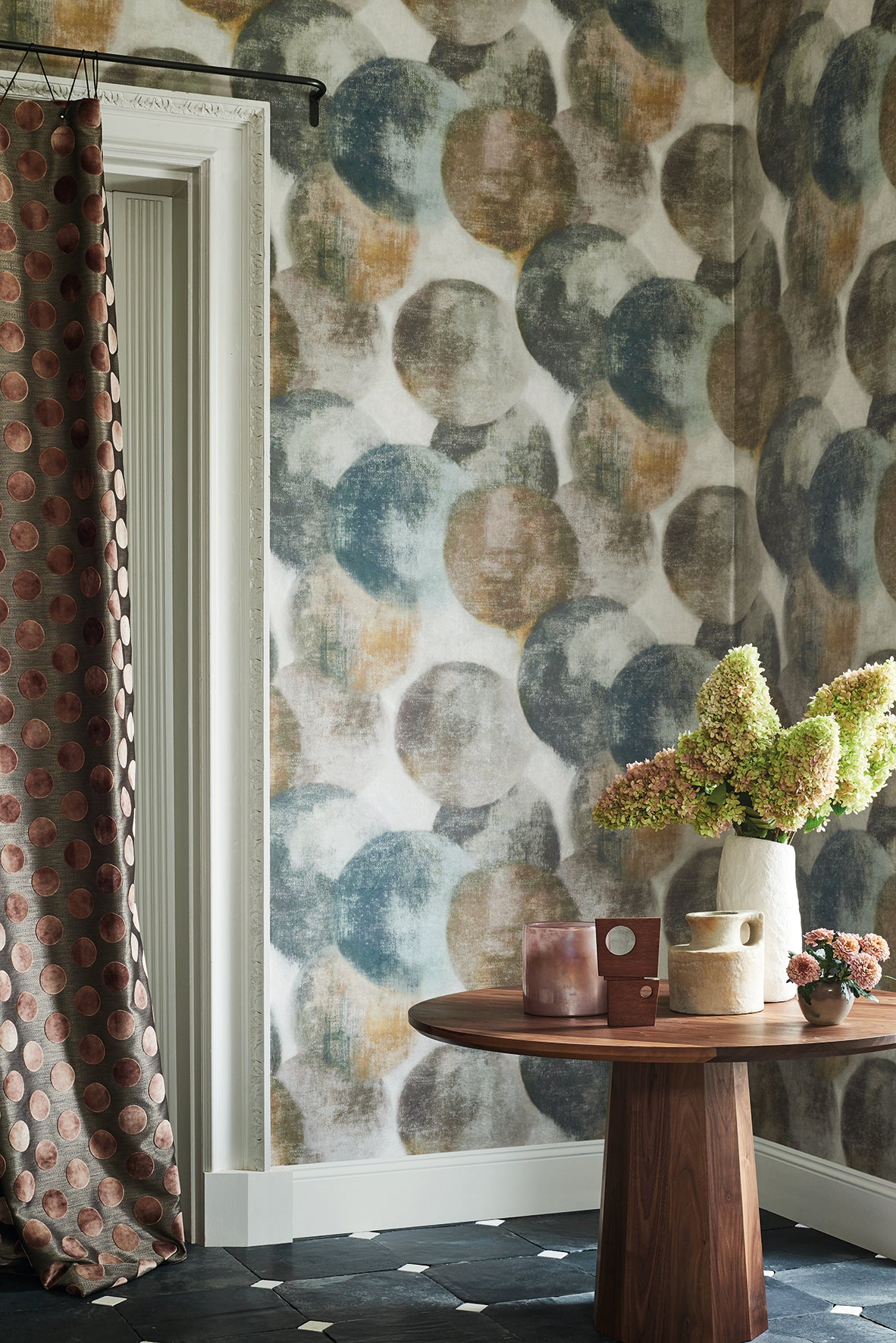 Black Edition Lune Wallcovering