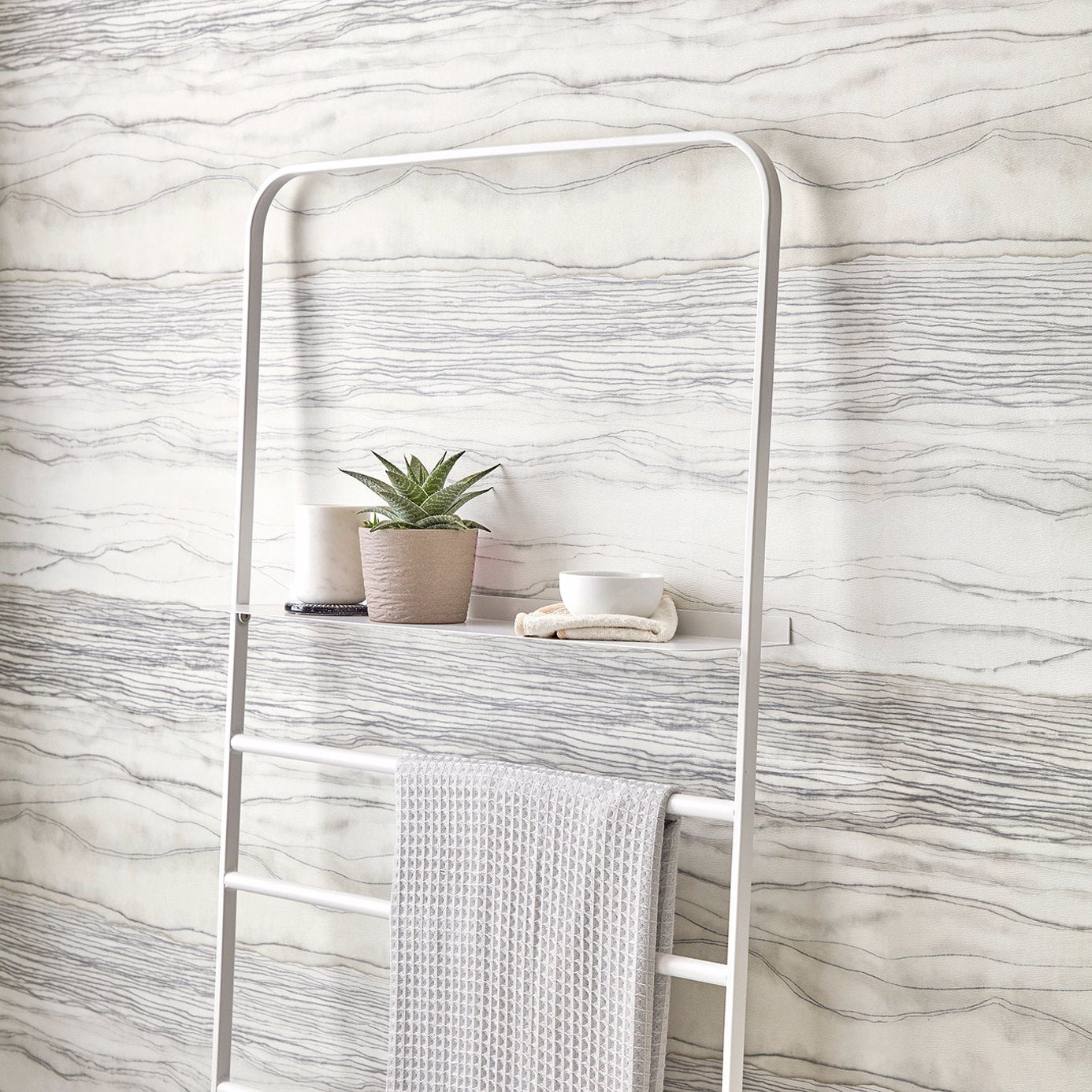 Harlequin Anthology Metamorphic Wallcovering- pyrite / Charcoal