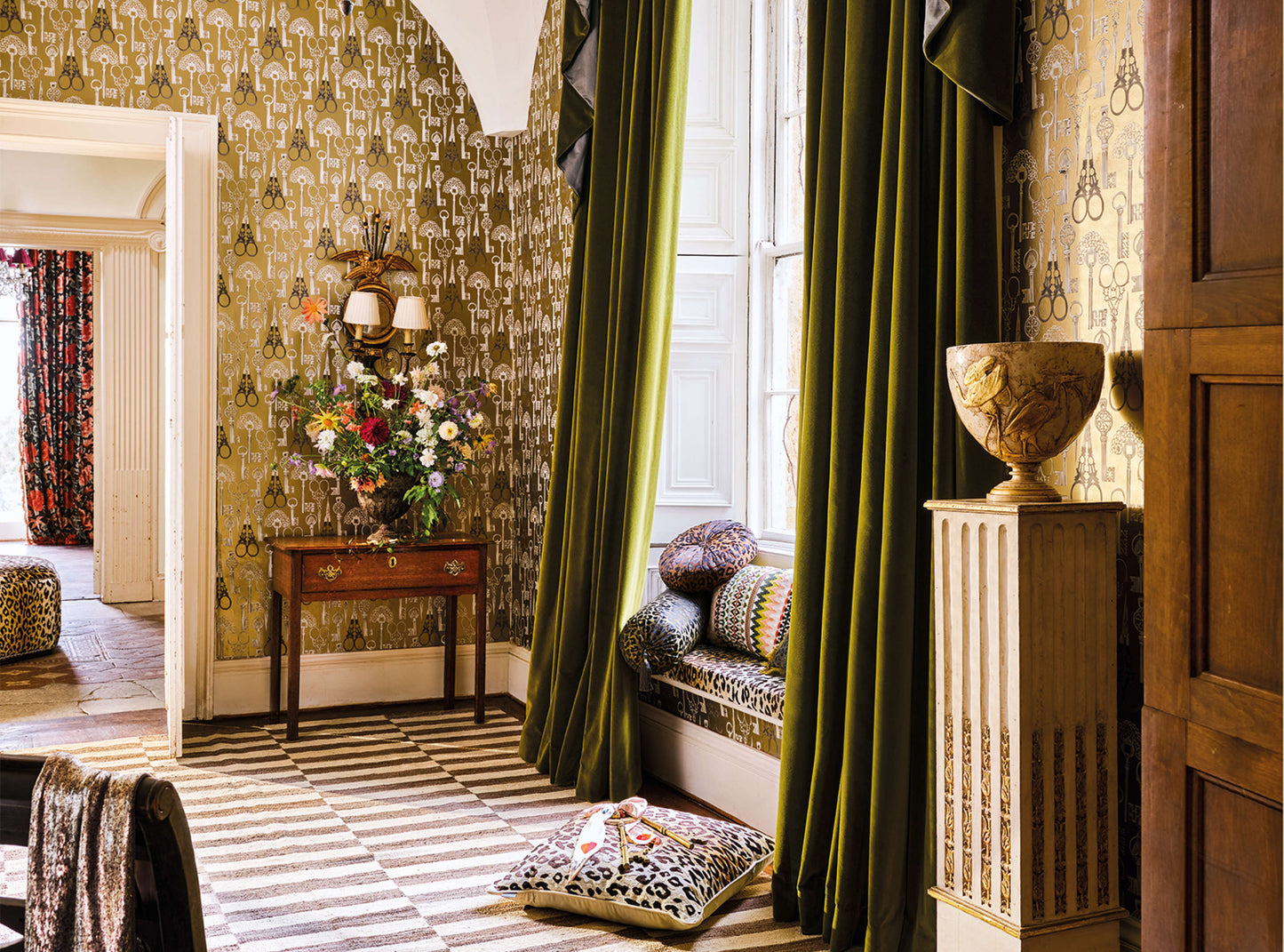 Romo X Temperley Roxanne Wallcovering